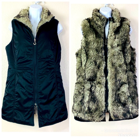 Ariat Jackets & Blazers - Ariat Reversible Faux Fur Zip Up Vest Size M